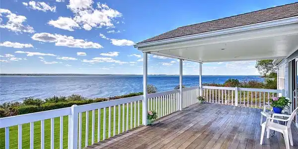 585 Seaside Drive