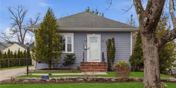 41 Whitcomb Road