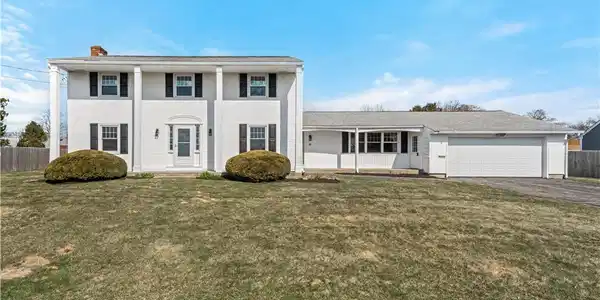 594 Algonquin Drive