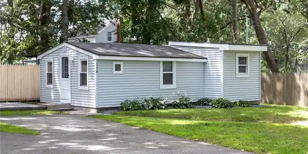 128 John Street