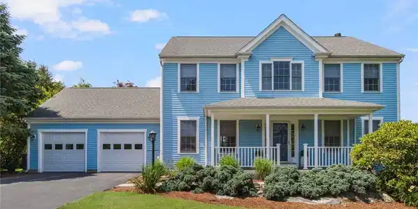 220 Island Drive