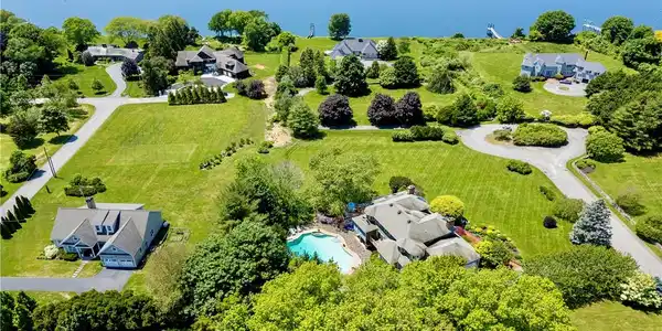95 Riverscape Lane