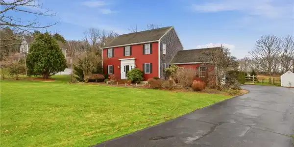 23 West Passage Drive