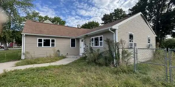 Image 2: Front Exterior