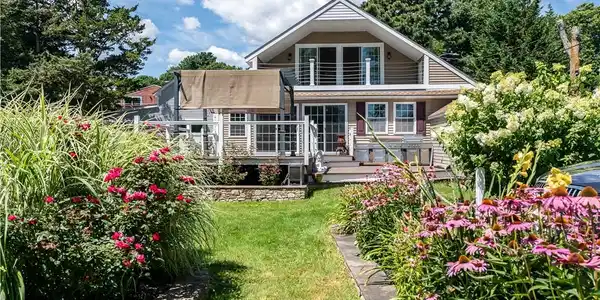 44 Riverside Avenue