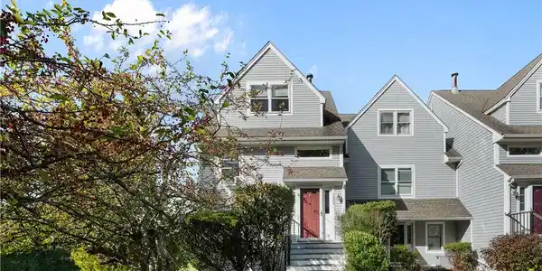 1505 Fairway Drive