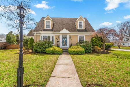 46 North Country Club Drive