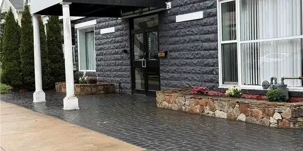 413 High Street