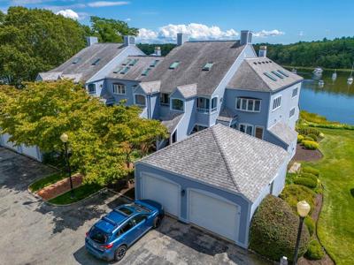 152 Crompton Avenue