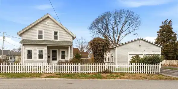 48 Read Street