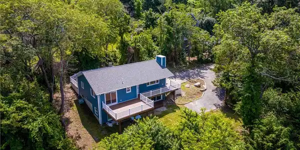 24 Bismark Avenue