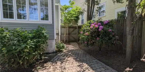 16 Dartmouth Street