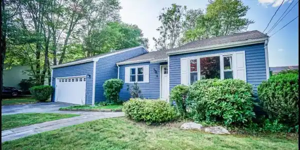 4 Burr Avenue