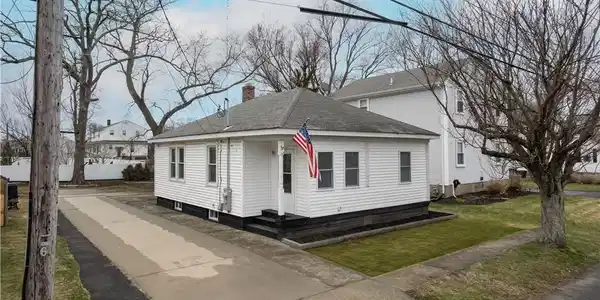 37 Austin Avenue