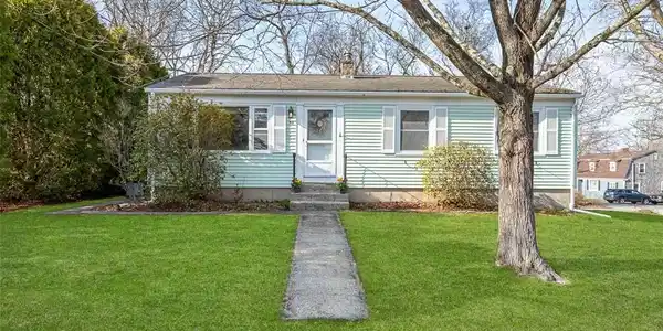32 Overhill Road