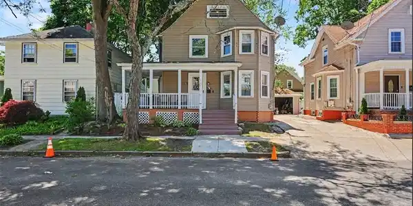 172 Massachusetts Avenue