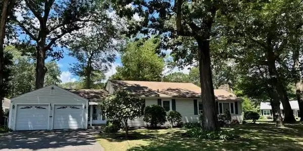 31 Twin Oak Drive