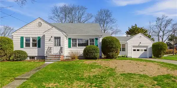 24 Kearns Avenue