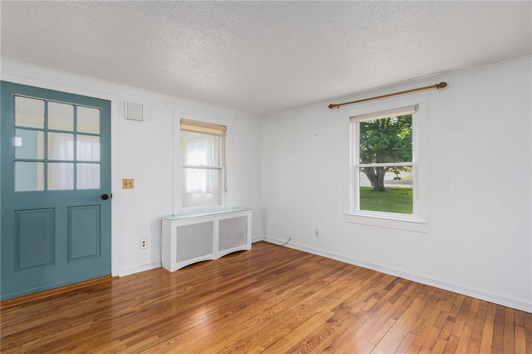 Image 4: Living Room Front Door