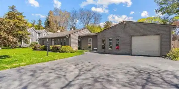 32 Ridge Road