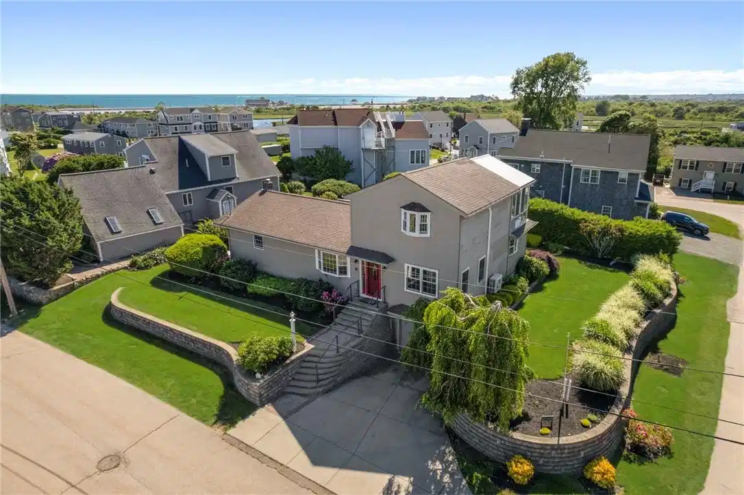 Image 1: Welcome home to Bella Casa in Point Judith