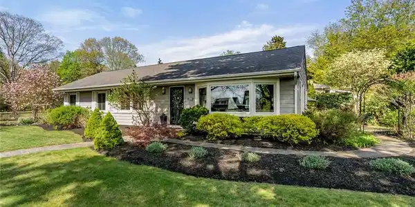 6 Crawford Avenue