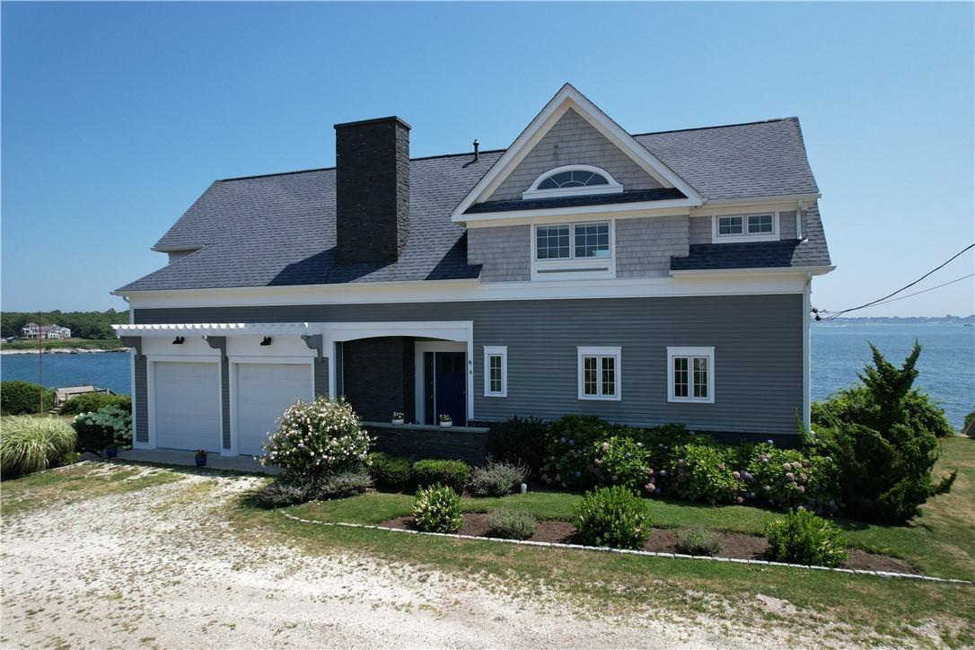 Image 3: Stylish oceanfront home