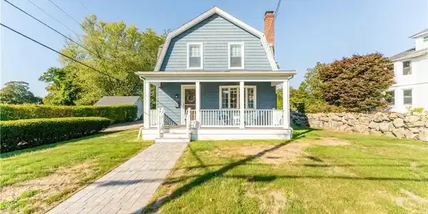 97 Beach Street
