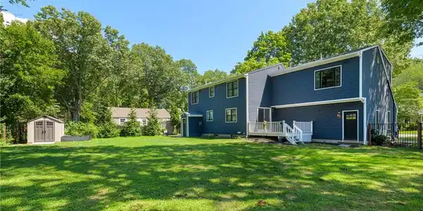 Image 4: Backyard