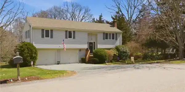 8 Birchwood Drive