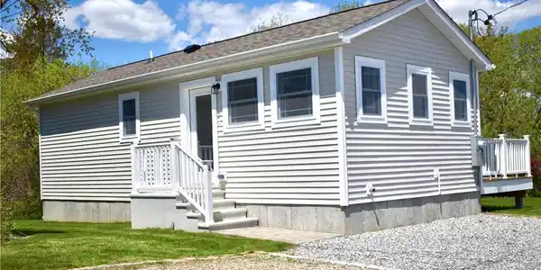 64 Burnside Avenue