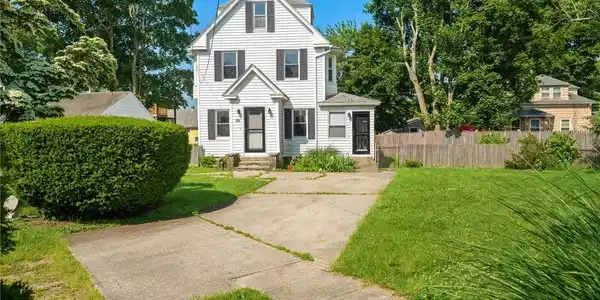 49 Palmer Avenue