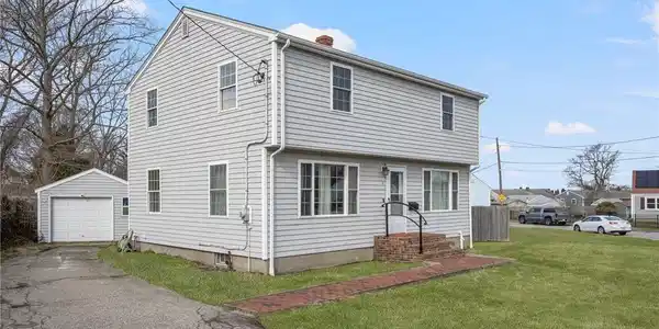 4 Halsey Avenue