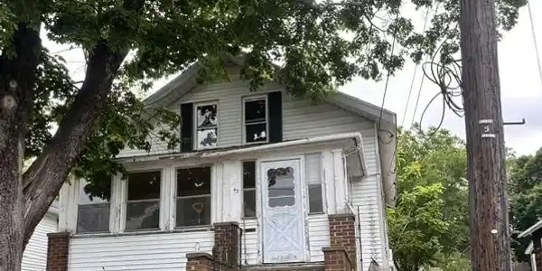 43 Plymouth Road