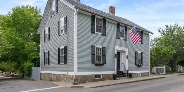 22 Farewell Street