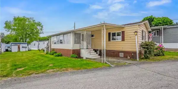 8 Thrid Street