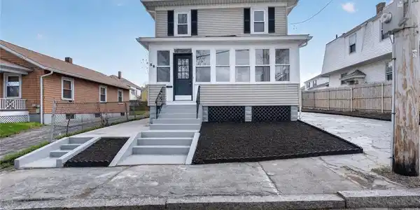 58 Burgess Avenue