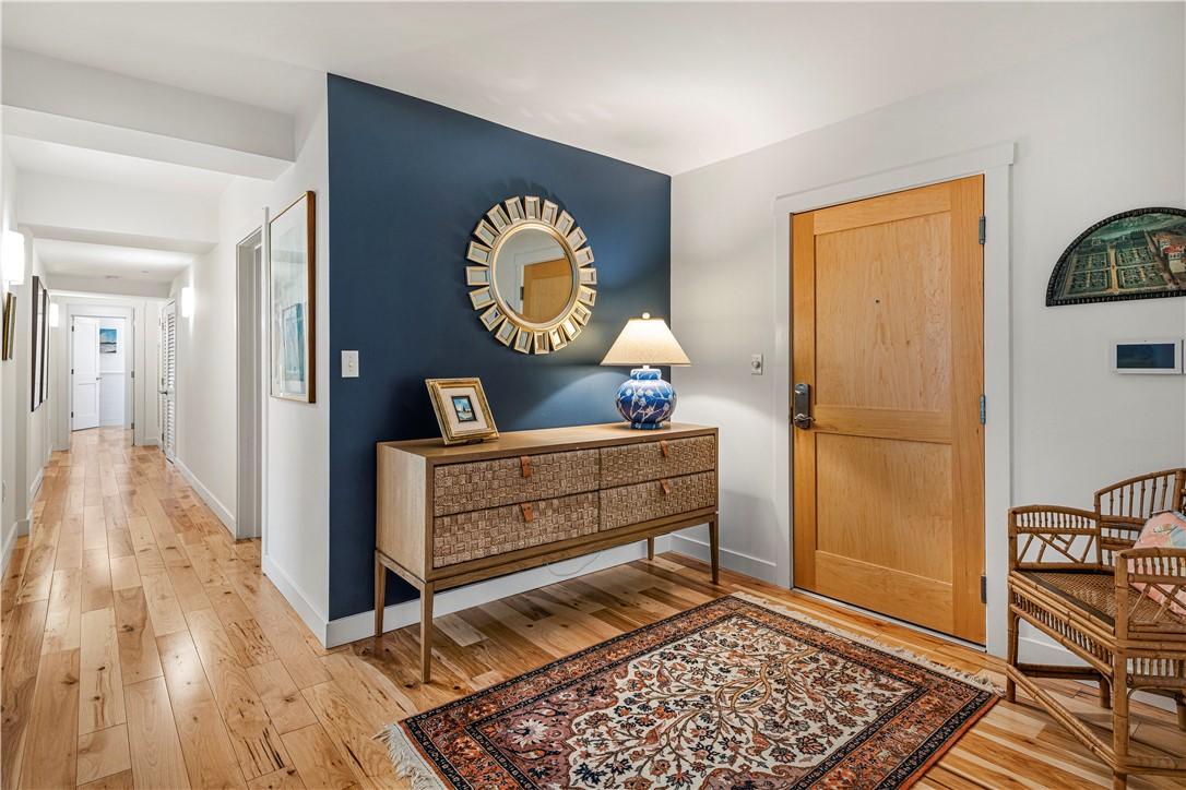 Image 2: Entryway