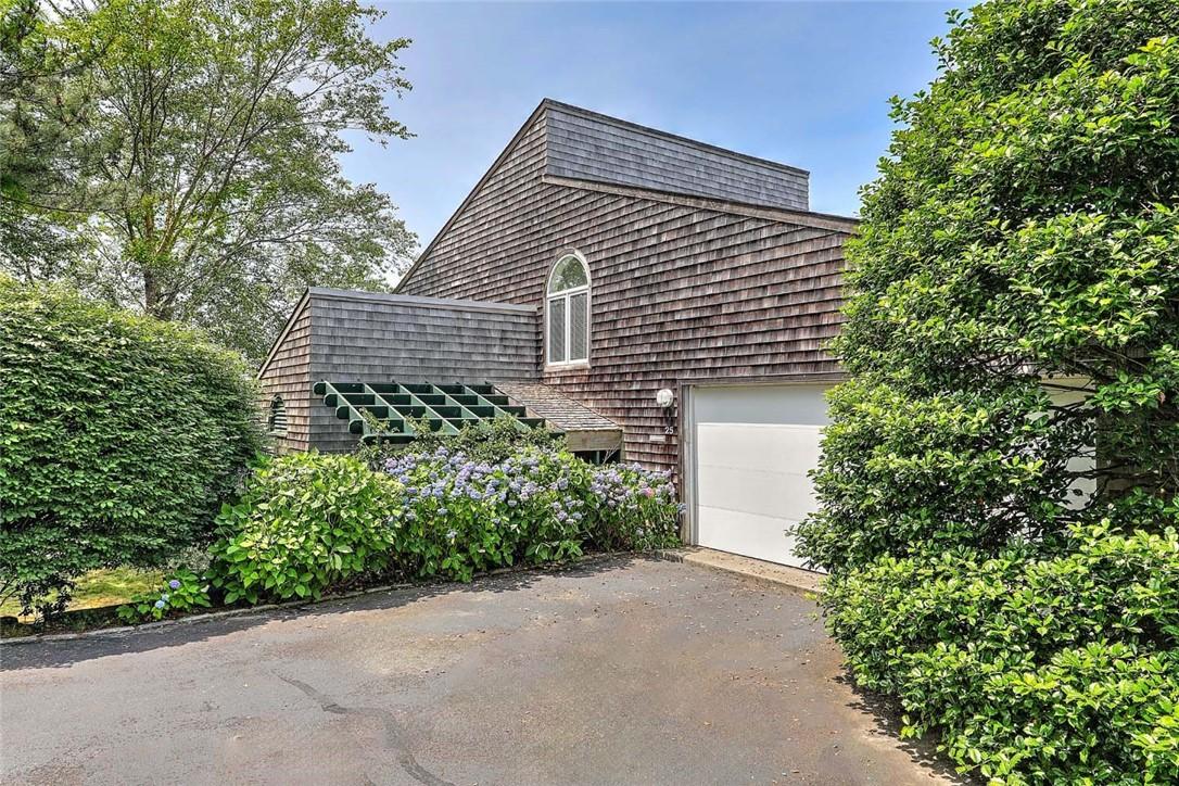 Image 2: Private driveway.