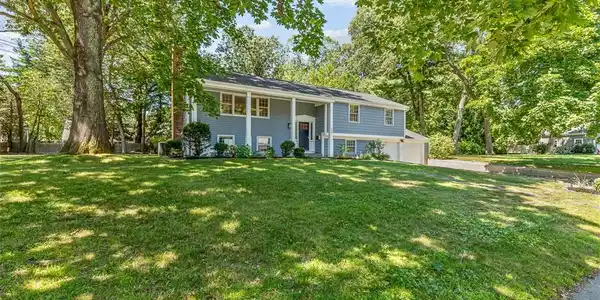 20 Robbins Drive