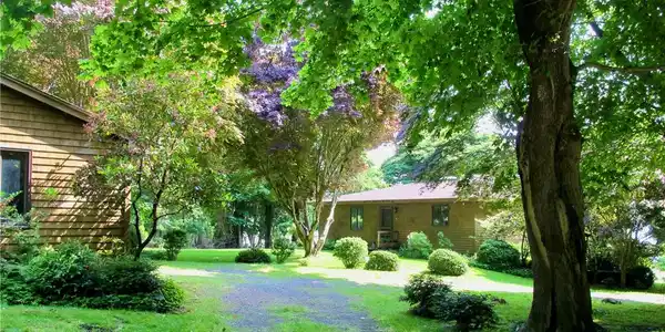 12 Easterly Way