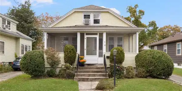 31 Longwood Avenue