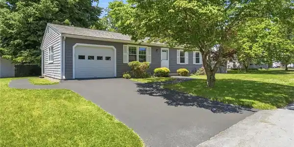 5 Lee Drive