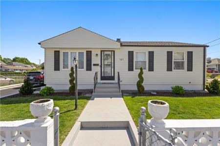 141 Woodward Avenue