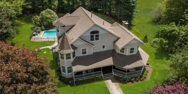 193 Torrie Lane