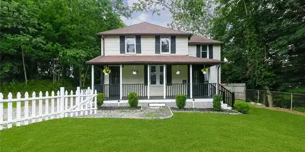 38 Padelford Avenue