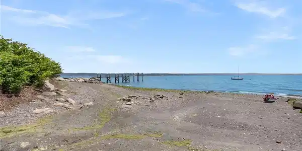 Image 2: beach is just steps away
