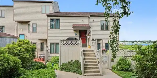 12 Sea Breeze Lane