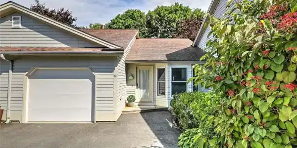 12 Valley Lane