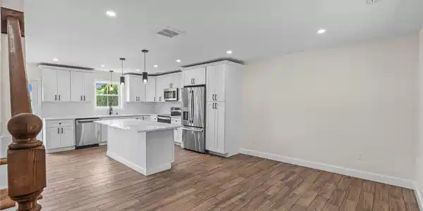 41 N Cornell Avenue